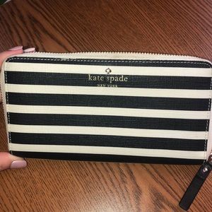 ❌SOLD❌Kate Spade Wallet